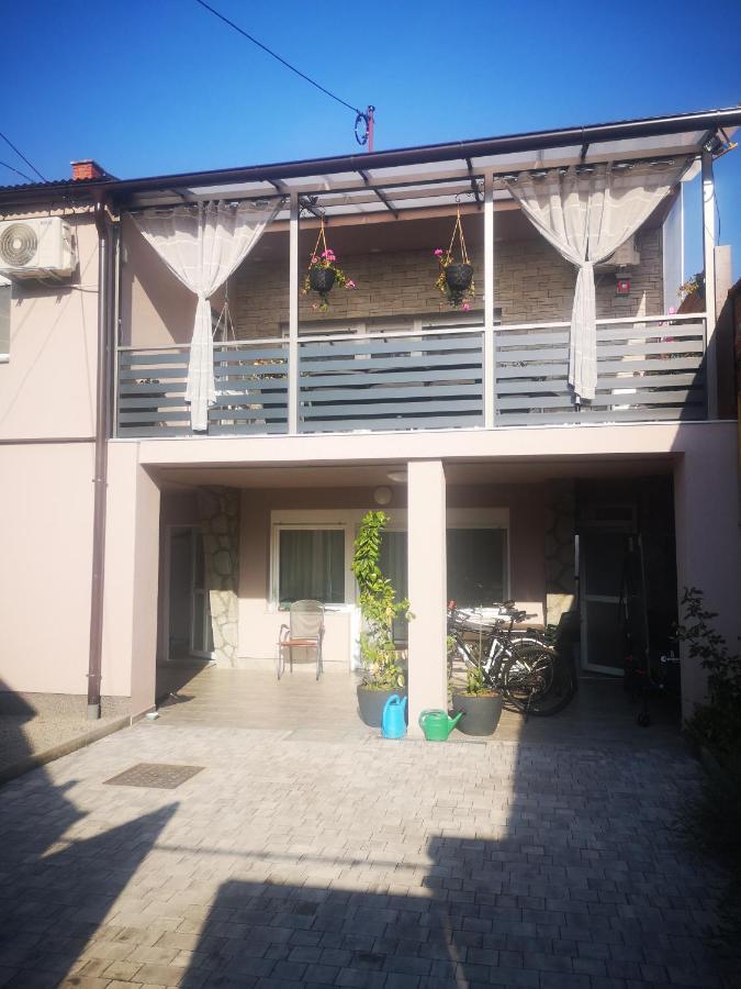 Nunanina Apartmani Pozega Exterior foto