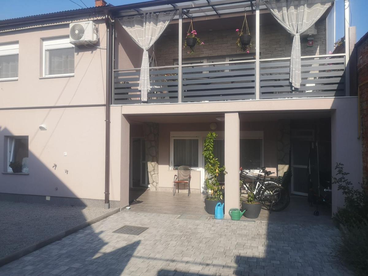 Nunanina Apartmani Pozega Exterior foto